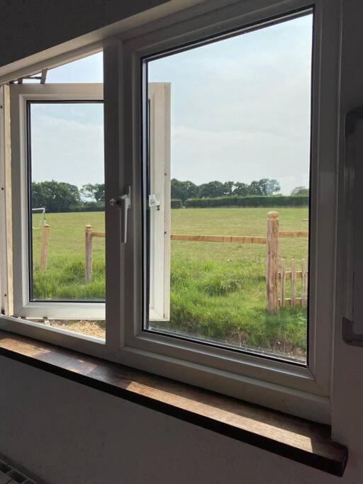 Villa Beautiful Rural Self Contained Farm Annex Hordle Exterior foto